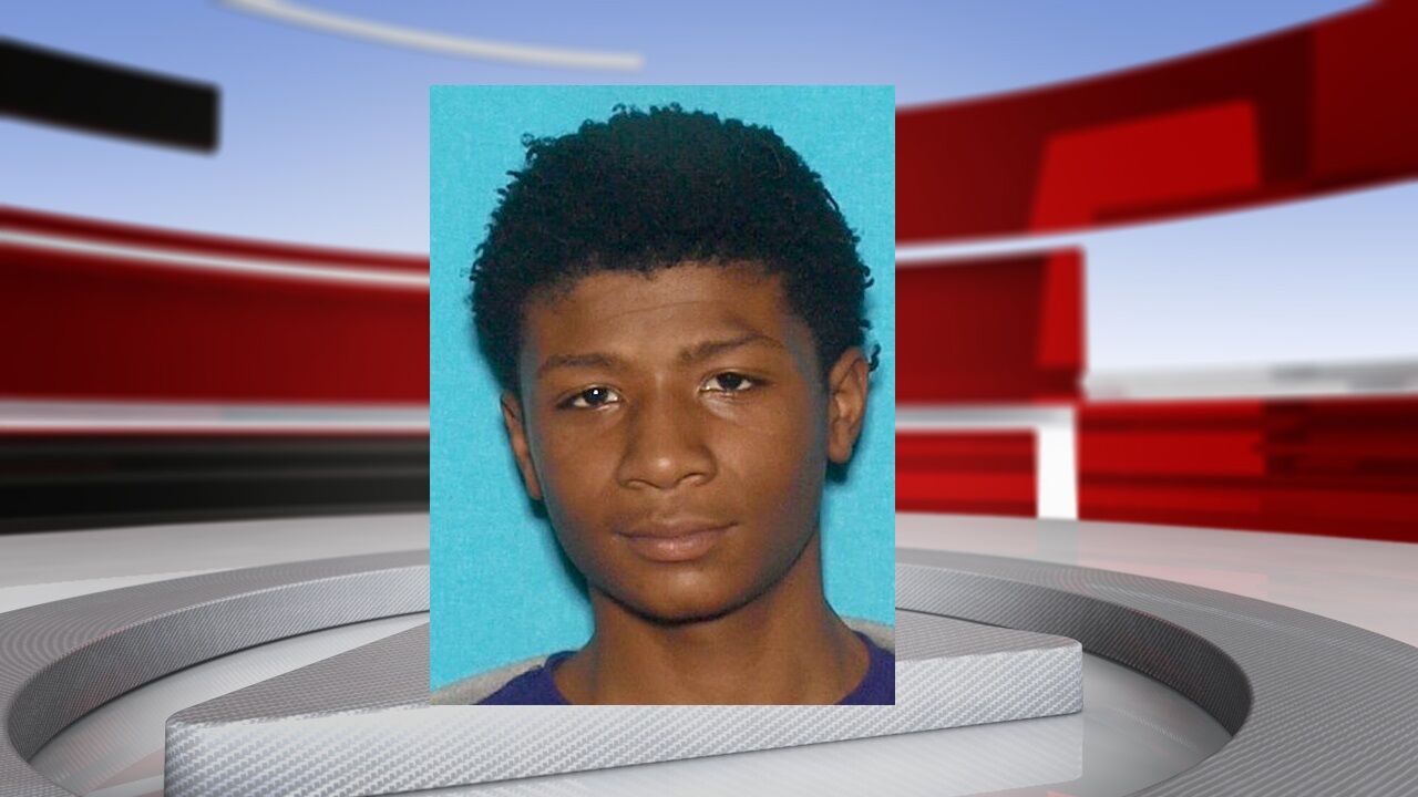 19-year-old wanted for murder after triple shooting in Jeffersontown, police say